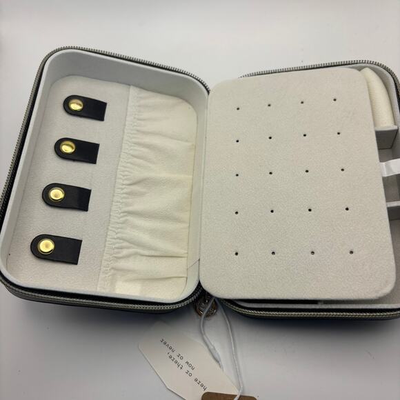 NWT BAGSMART Travel Jewelry Box PU Leather Organizer Layer Case Black - Picture 5 of 5